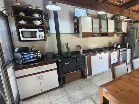 Casa en Venta con 6 cocheras