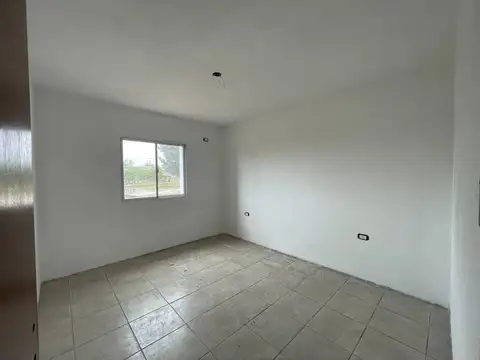 VENTA CASA  2 DORM VILLA SANTA CRUZ DEL LAGO TANTI