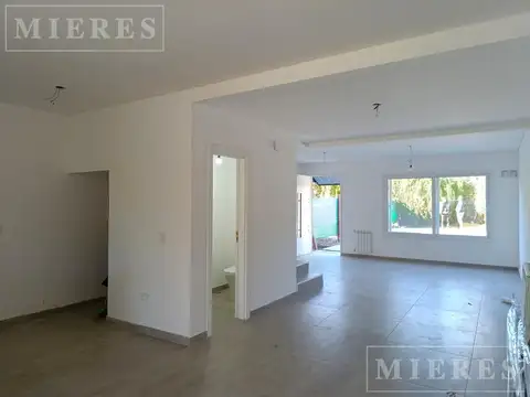 Casa en Venta en Don Torcuato, USD 190.000