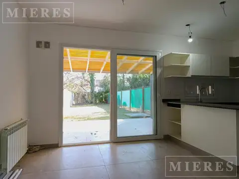 Dúplex en venta en Village Estrada