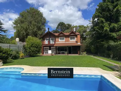 CASA EN VENTA :: PARQUE LELOIR :: 5 AMB