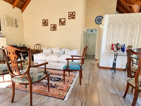 Casa en venta con piscina, en El Jaguel, Pilar