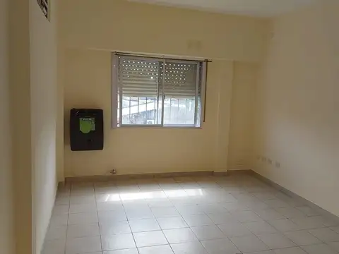 Sarmiento 100, Piso 1