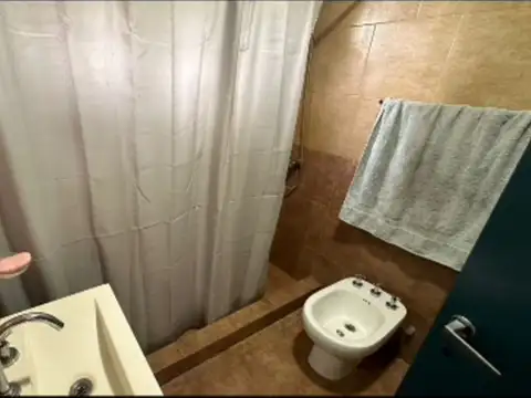 VENTA – HERMOSA CASA 3 AMBIENTES EN COSTA DEL ESTE