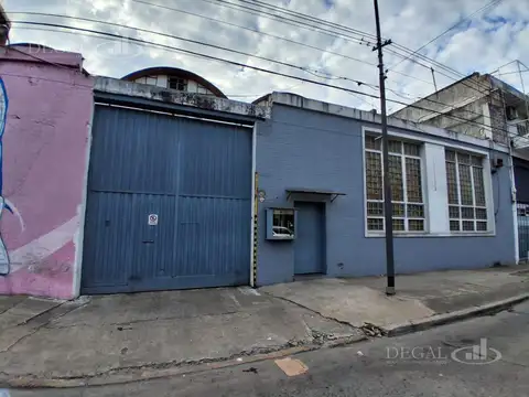 Depósito en Caseros