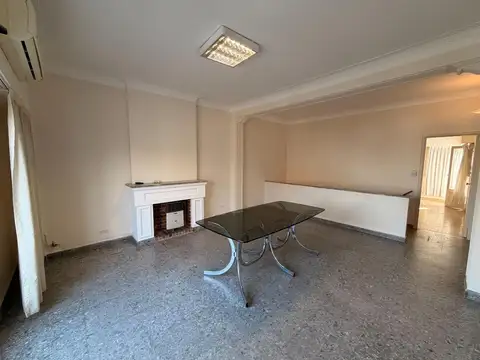 Solo Uso Profesional Piso 5 Amb Entrada Independiente