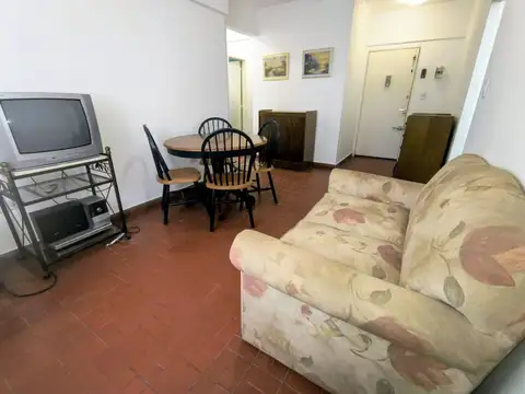 EXCELENTE OPORTUNIDAD VENTA DEPTO 2 AMB A 1 CUADRA DEL MAR