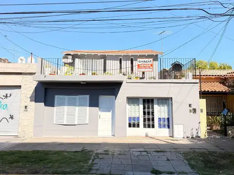 CASA IDEAL 2 FAMILIAS O INVERSOR - APTO A CREDITO