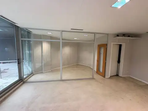 Oficina en Alquiler al Este