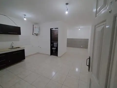 Depto Tipo Casa en Alquiler en Villa Libertad, $ 380.000