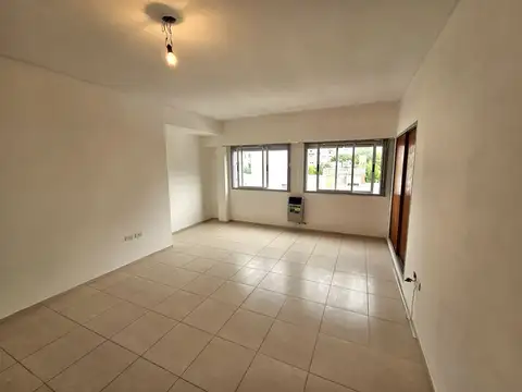 Pueyrredon, General Juan Martin 2400, Piso 2