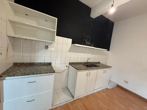 Chiclana 64 , Piso PB