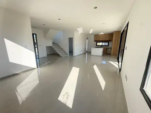 Casa en Venta en Pilar Del Este, Countries y Barrios Cerrados en Pilar