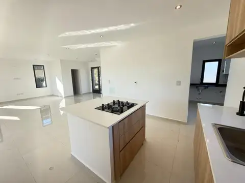 Casa en Venta al Oeste