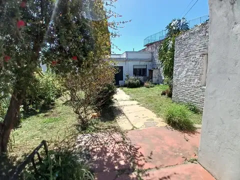 VENTA CASA 3 AMB C/ PARQUE Y LOCAL VILLA TESEI