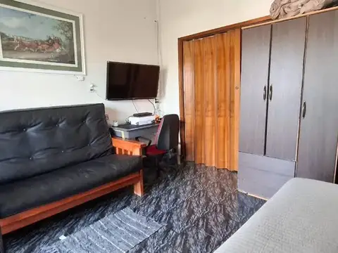 Depto Tipo Casa en Venta 52 años