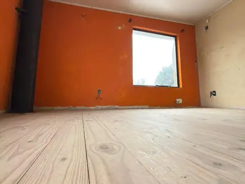 Casa 5 ambientes con 1 baño