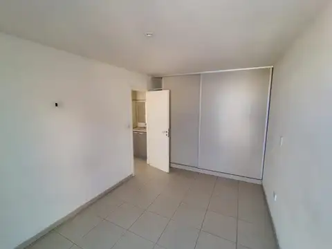 DEPARTAMENTO EN CALLE SAN MARTIN DE MAIPU