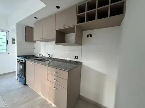 Alquiler, PLANTA BAJA, dpto 2 amb min expensas, a estrenar