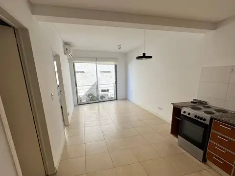 Doctor Rómulo Naón 3700, Piso 2