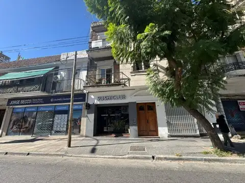VENTA DEPTO 3 AMB CON PATIO APTO CREDITO. RETAZADO