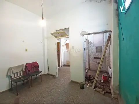 Depto Tipo Casa en Venta 50 años