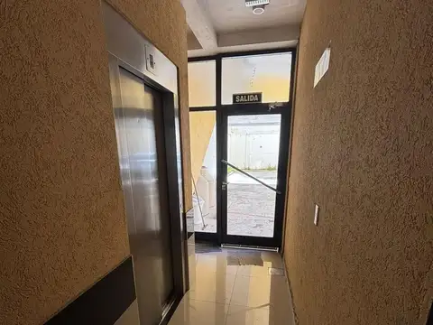 Departamento en Alquiler en Lomas del Mirador, $ 650.000