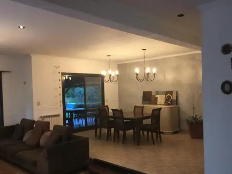 Casa estilo Portuguesa Barrio San Andres Villanueva Tigre Apto Credito Permuta Financia 6 amb SUPER OPORTUNIDAD