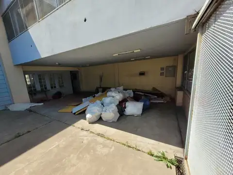 Galpon en Alquiler en Lomas Del Mirador, $ 3.000.000