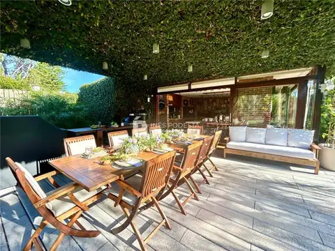 Casa en Venta en Punta del Este, USD 2.200.000