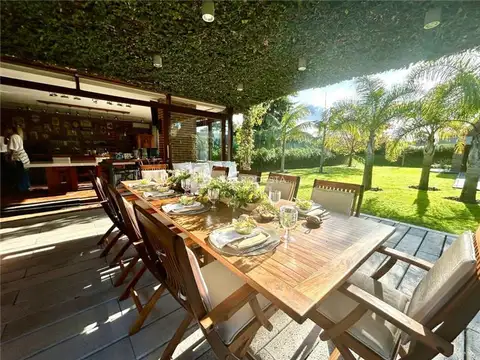 Mansa a 500 mts de la costa