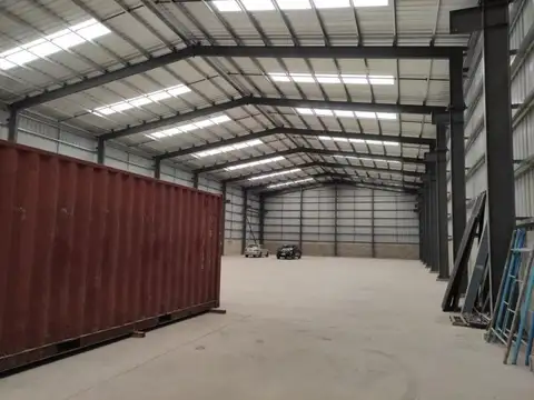 Nave 1400 m2 - Park Empresario