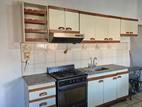 Avenida Mitre 1600