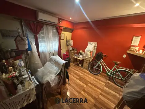 hermoso PH al frente