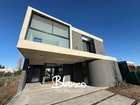 Casa en Venta en Los Cardos, Countries y Barrios Cerrados en Pilar