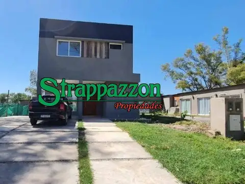 Casa Duplex En Venta En Francisco Alvarez Barrio Moreno Alvarez Del Bosque A Estrenar.