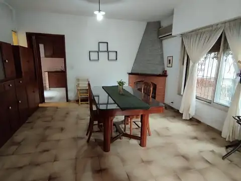Casa 3 ambientes con 2 baños