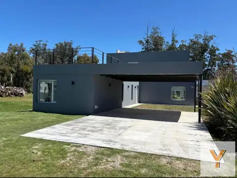 Casa en venta - 3 Dormitorios 2 Baños - Mar Chiquita