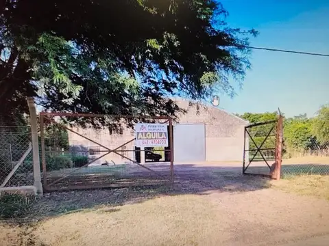 P. Iglesias- Alquila galpon 20*30 s/colectora Ctes