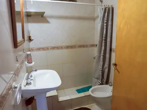 Depto Tipo Casa 2 ambientes con 1 baño