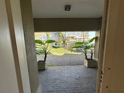 Casa 5 ambientes con 5 baños