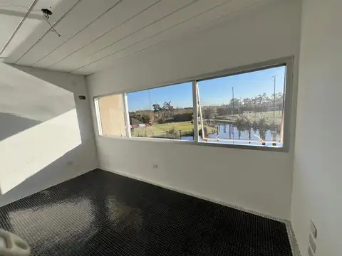 Oficina en Riviera park.