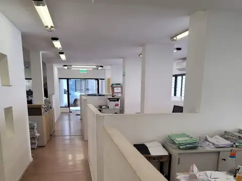LOCAL COMERCIAL/OFICINAS EN MICROCENTRO