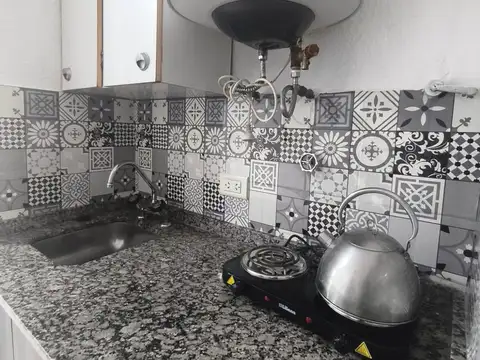 ALQUILER MONOAMBIENTE EN  REP. LA SEXTA