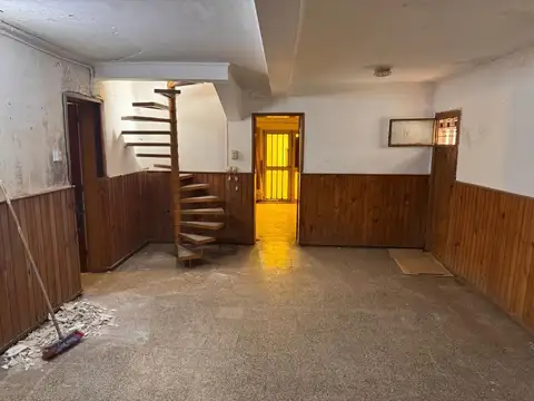 Ph a RESTAURAR  sobre calle Cafferata al 900