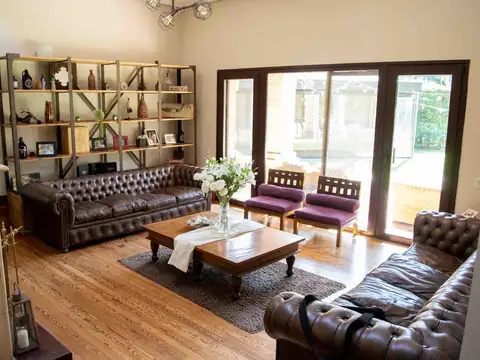 Casa de 5 ambientes   playroom con cochera en venta en Santa Rita, Las Lomas de San Isidro