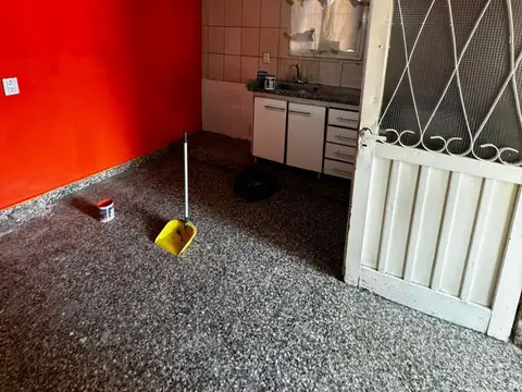 Casa - Alquiler - Argentina, La Matanza -  SOBERANIA NACIONAL  2492