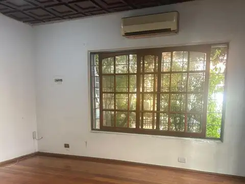 Casa con parque a la Venta