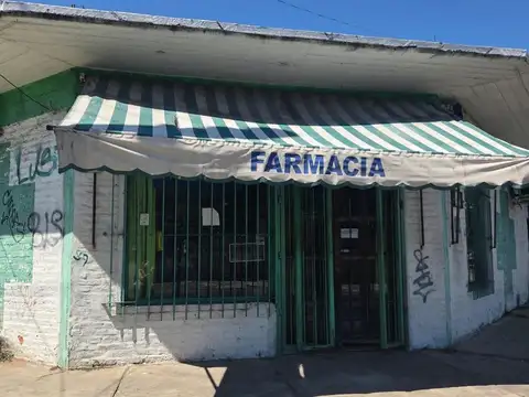 Las Tropas al 1300 esquina Lisandro Latorre