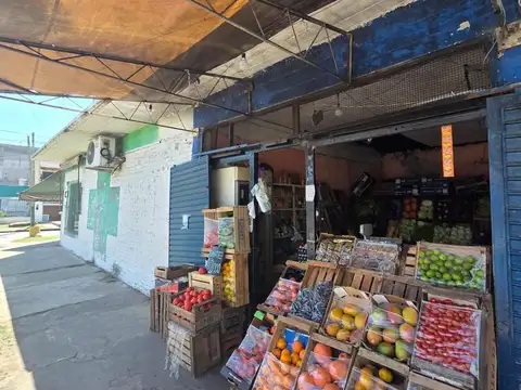 Locales en venta con renta, esquina comercial ideal inversor